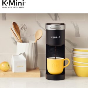 family breakfast coffee maker Keurig K-Mini single-serve with cord storage
