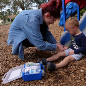 First Aid Only 50-person OSHA-compliant emergency kit with 260 pieces for workplace, home and car